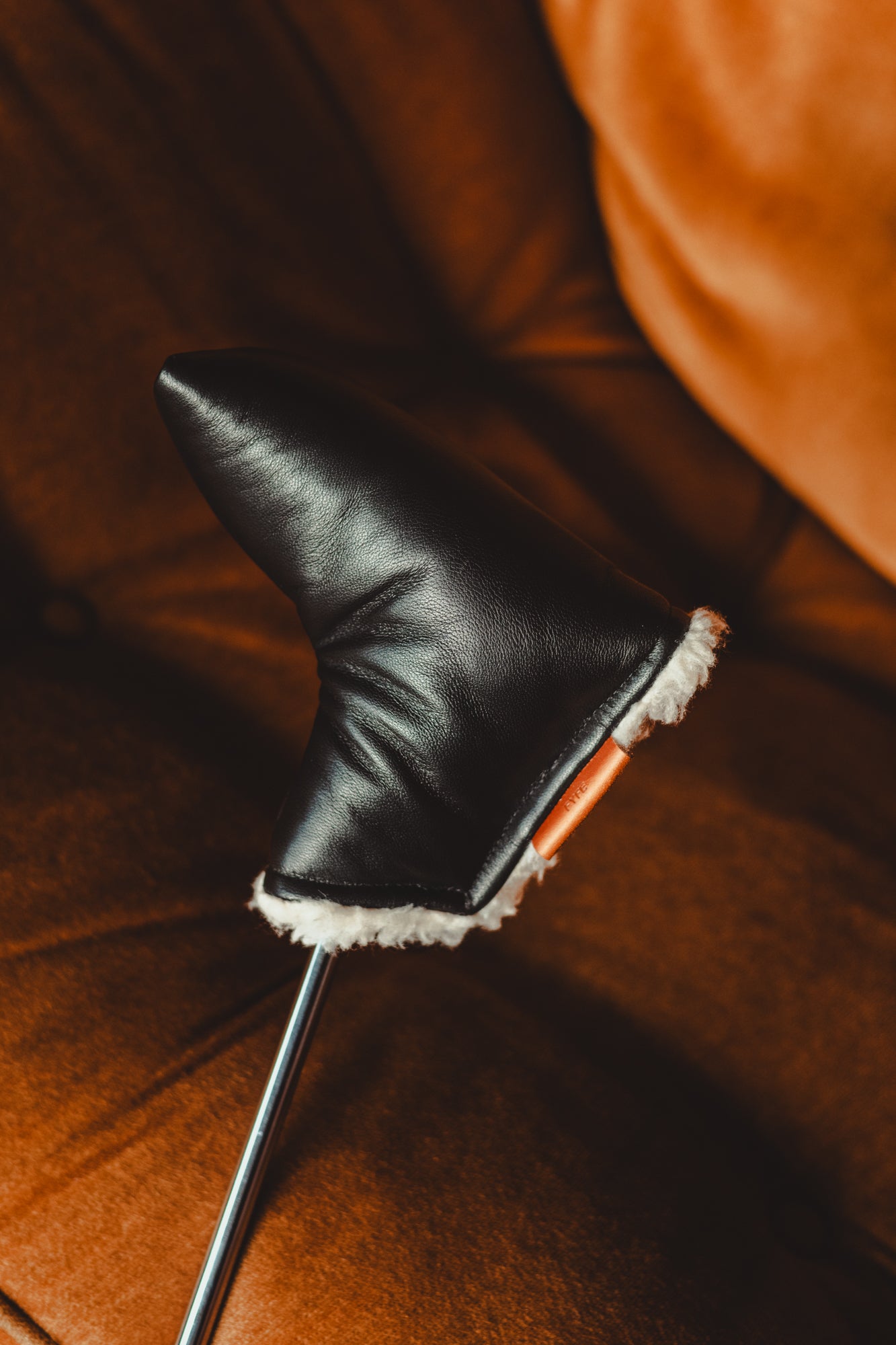 GT Phantom Black Leather Blade Putter Cover
