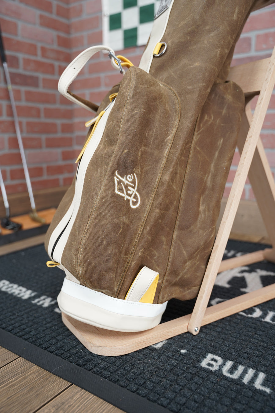 Mackenzie Golf Bag x Fyfe 7th Edition