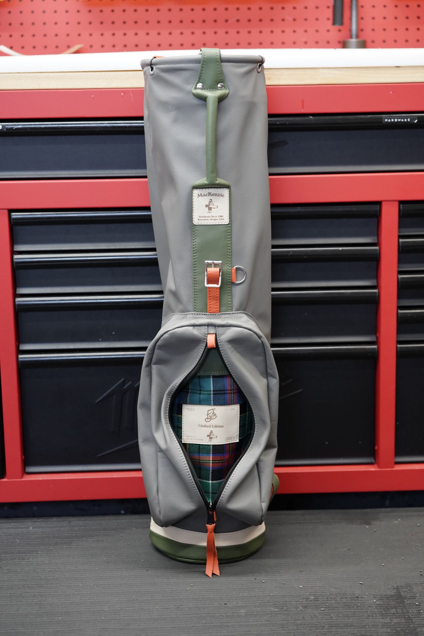 MacKenzie Golf Bag x Fyfe 16th Edition
